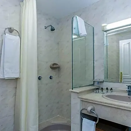 Aparthotel Ona - - Elviria Playa - 6 En Jardines Del Don Carlos 5gl